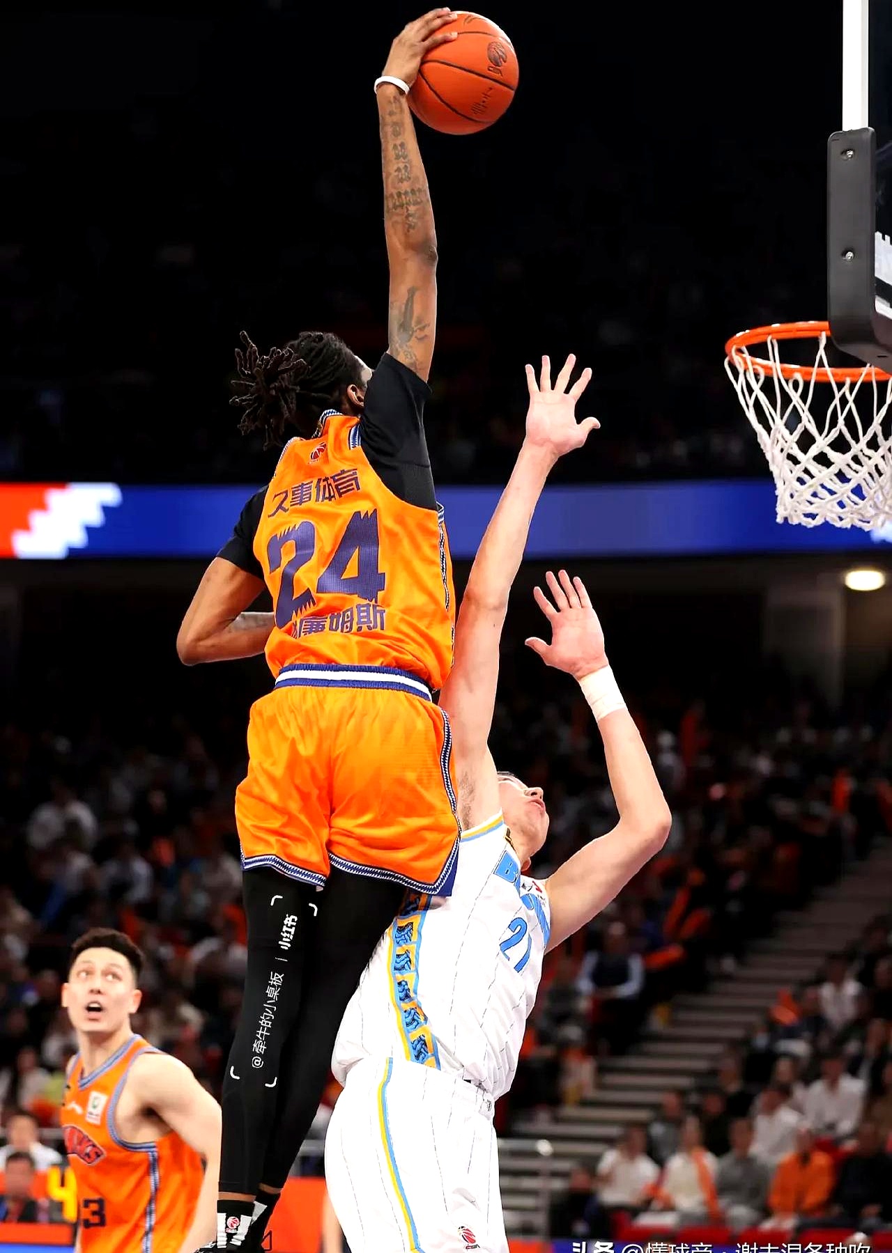 九游-关于转会期CBA季后赛焦点战，俄克拉荷马雷霆豪取连胜，悬念犹存，高层口径保持一致的信息-九游