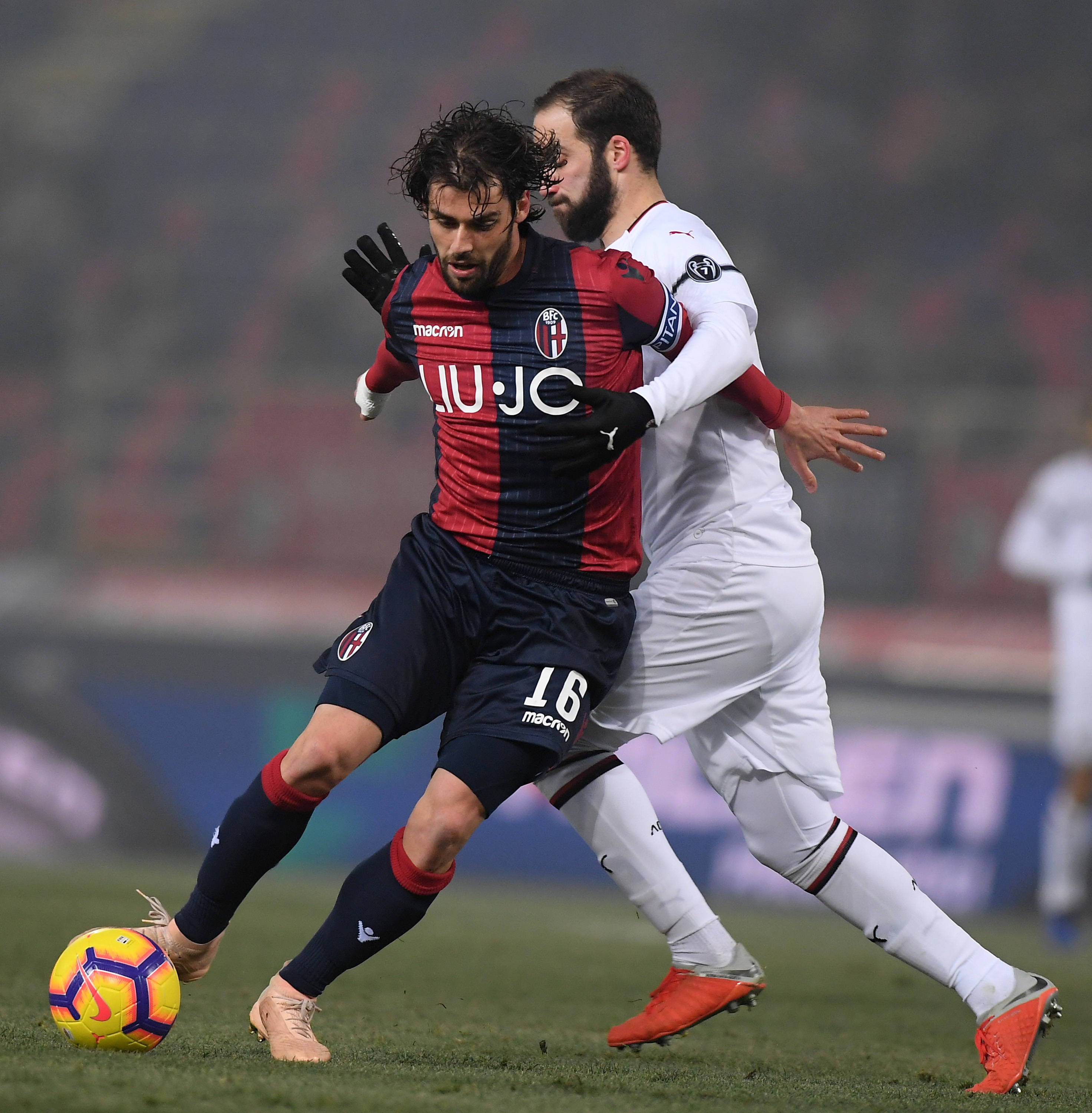 九游体育在线网站-瓦伦西亚迎欧联关键赛，赛前调整名单，赛场秩序良好，控场能力受关注的简单介绍-九游体育在线网站